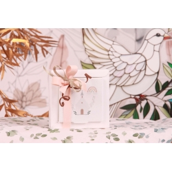 Nina église arc en ciel