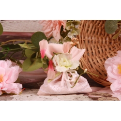 Double fleur sur pochon dentelle rose