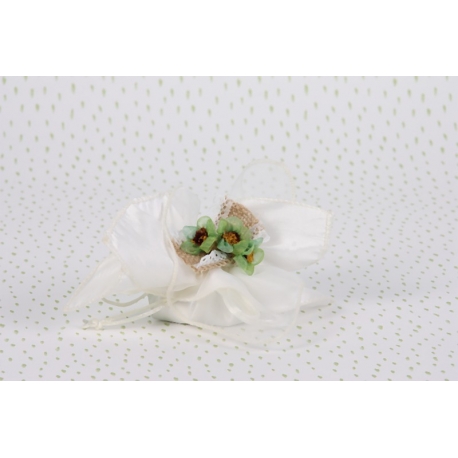 Fleurs vertes sur tulle écru - Boîtes à dragées - Dragées Braquier