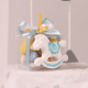 Sujet layette bleu sur boite carrée